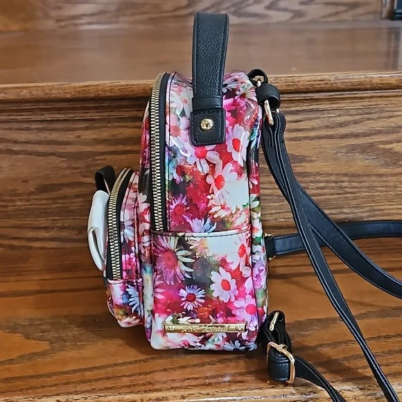 Betsey Johnson Dog and Daisies Backpack - Picture 5 of 10